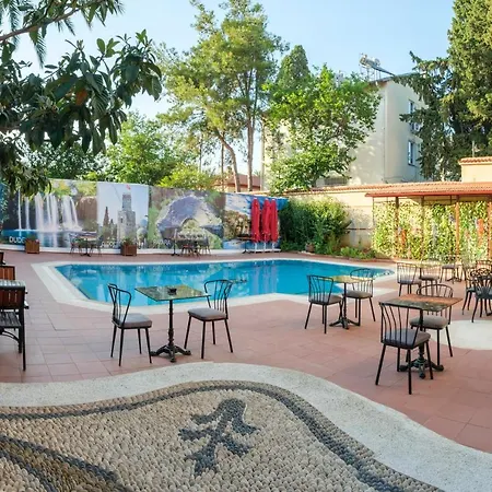 Giges King Boutique Hotel