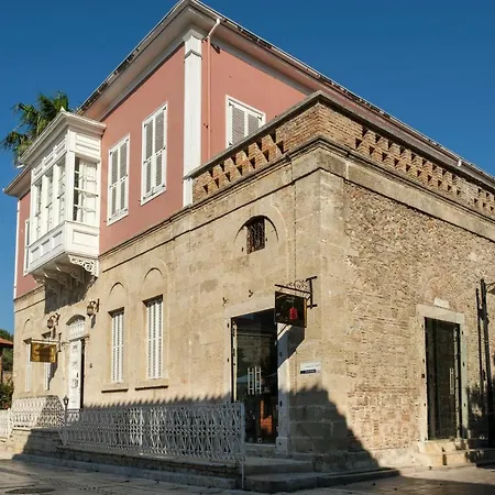 Отель Giges King Boutique