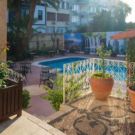 Giges King Boutique Hotel