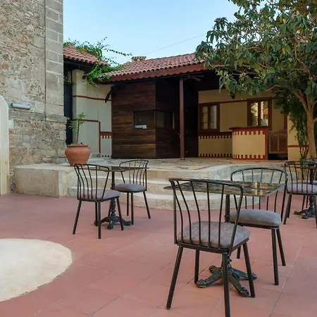 Giges King Boutique Hotel *