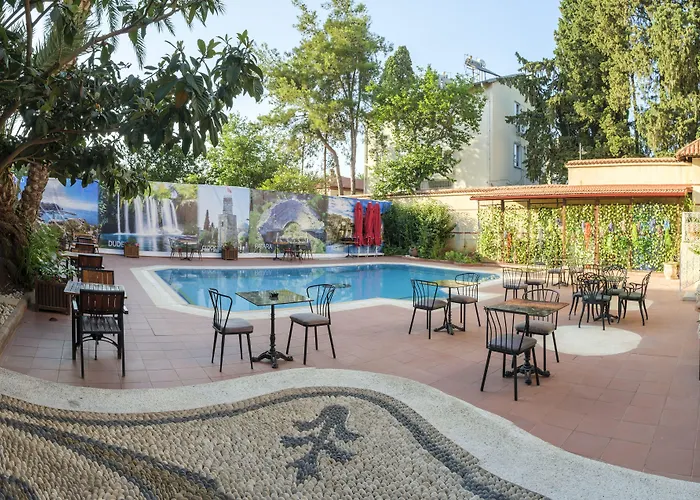 Giges King Boutique Hotel