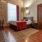 Giges King Boutique Hotel *