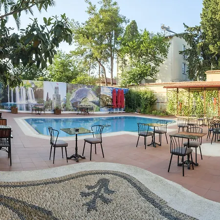 Giges King Boutique Hotel