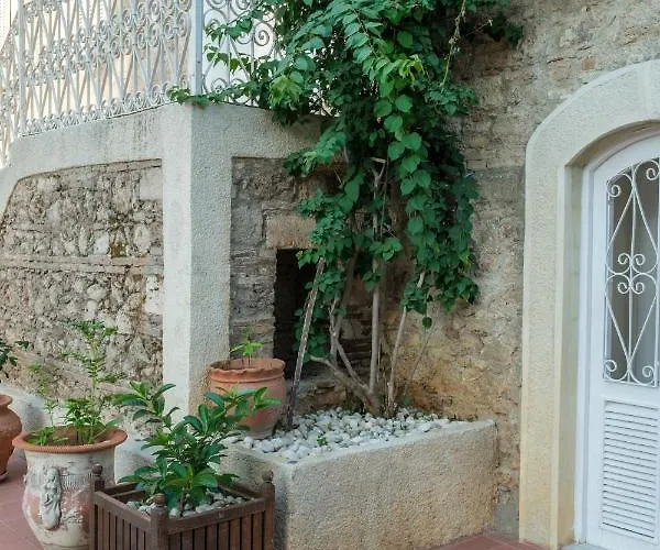 Hotel Giges King Boutique